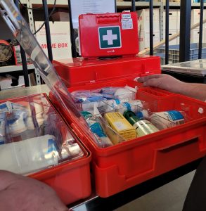EHBO koffer keuren Tool Care